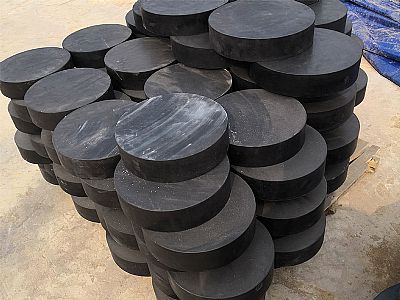 莘县板式橡胶支座由若干层橡胶片与薄钢板经加压硫化